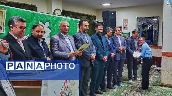 مراسم تجلیل از مقام معلم در شهرستان اشتهارد