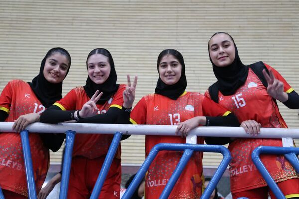 پایان اردوی انتخابی تیم ملی والیبال دانش‌آموزی دختران و پسران در خوزستان