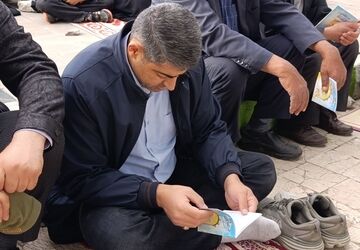 دل‌های عاشق در مزار شهدای اهر به دعای عرفه گره خورد