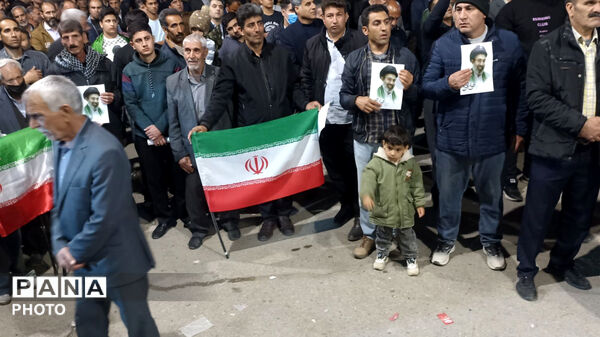 پنجاه و دوشب اقتدار،وفاداری وایستادگی