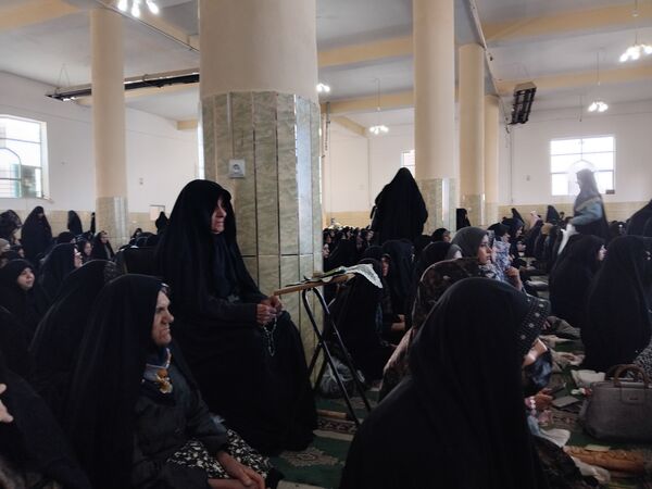اقامه‌ نماز‌ عیدفطر در شهر وردنجان