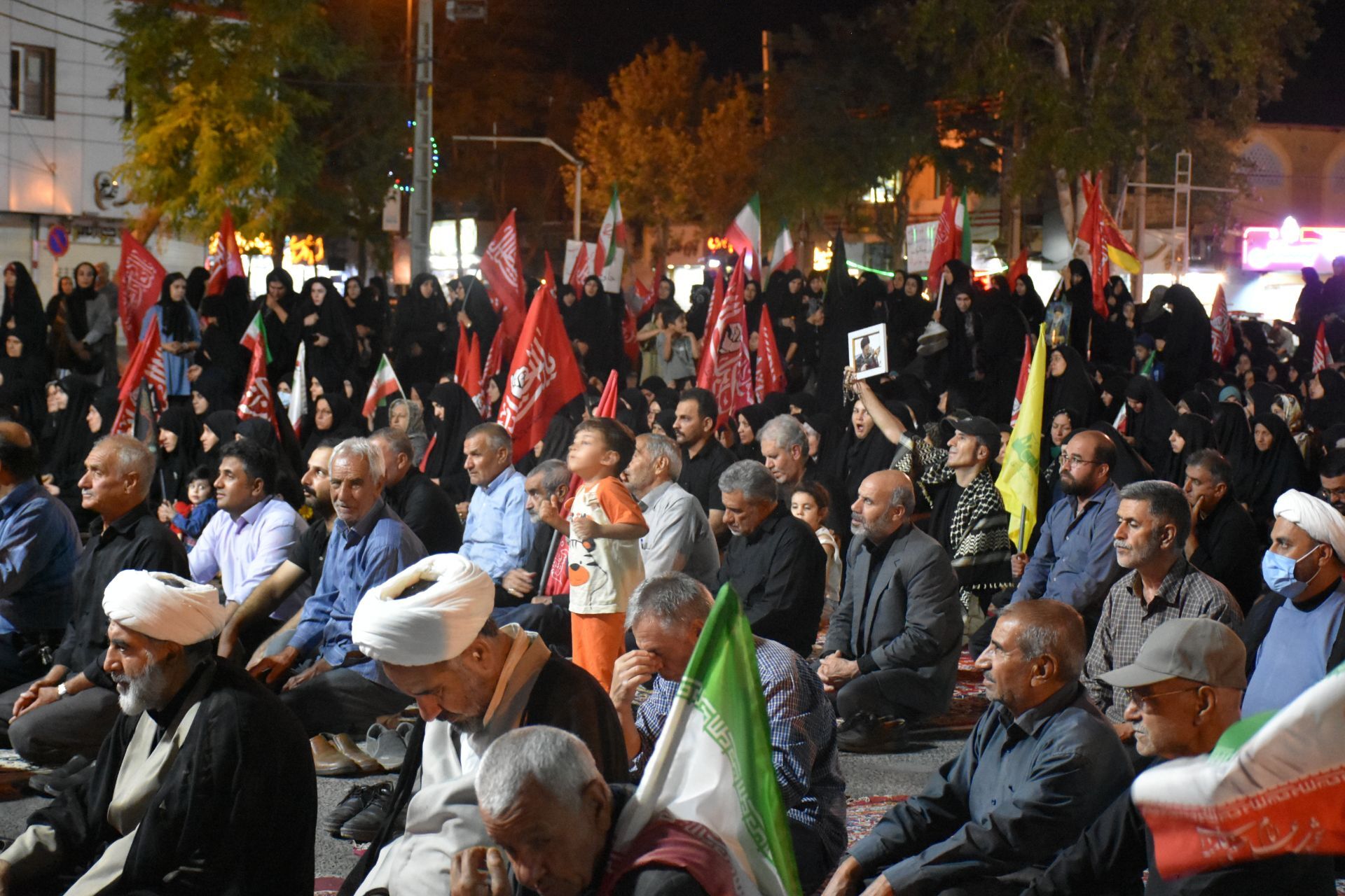از کربلا تا میدان؛ پیمان خون ادامه دارد