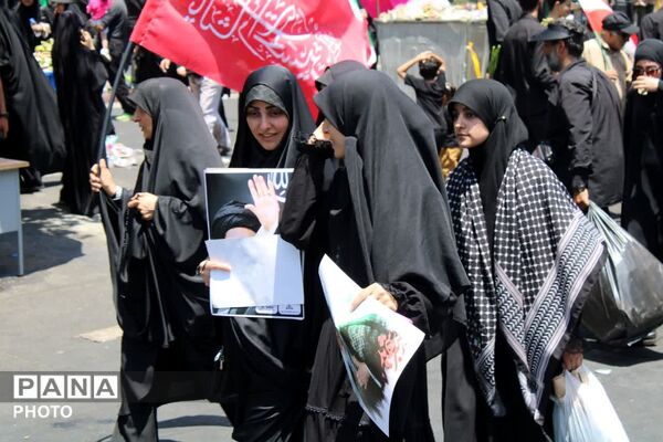 تجلی وفاداری؛ نگاهی به تصاویر مراسم بزرگداشت رهبر امت