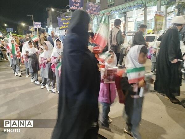 با این که کودکم ، اما ایرانیم