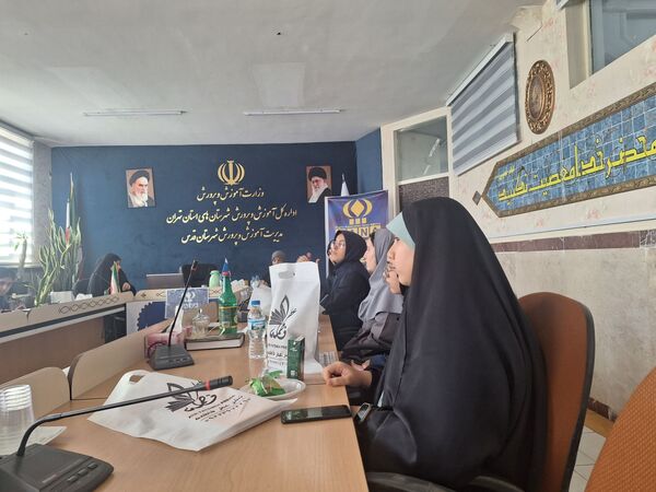آیین تجلیل از دانش‌آموز خبرنگاران پانا در آموزش و پرورش شهرستان قدس