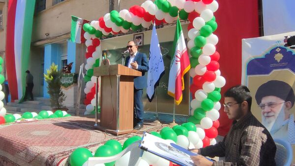  زنگ سپاس در هنرستان جلیل نصیرزاده آموزش و پرورش ناحیه یک