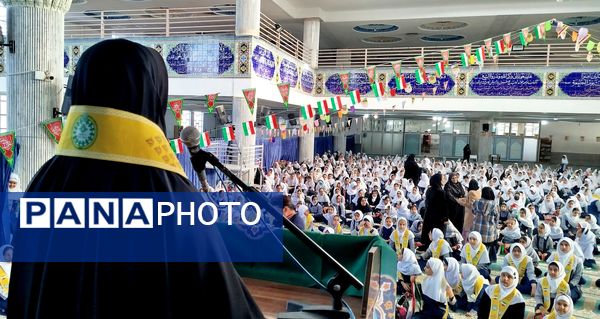 برگزاری همایش «یاوران انقلاب، پیشتازان مقاومت» در شهرستان لردگان