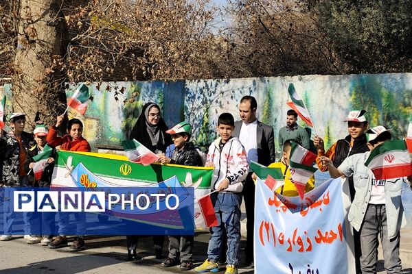 کاروان نمادین ورود حضرت امام خمینی(ره) به میهن اسلامی