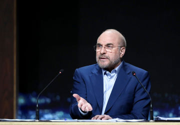 قالیباف: شخصیت‌های علمی چراغی روشن برای آیندگان هستند