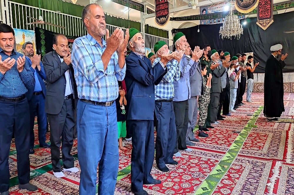 اقامه  نماز جمعه در دهه دوم ماه صفر در شهر بار نیشابور