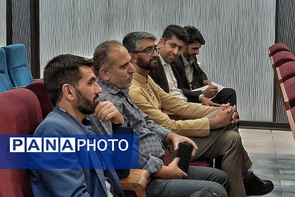 کارگاه آموزش مهارت‌های تشکیلات سازمان دانش‌آموزی ویژه مربیان کهریزک 