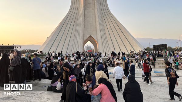 خروش عاشقان امیرالمؤمنین(ع) در مهمانی بزرگ غدیر تهران
