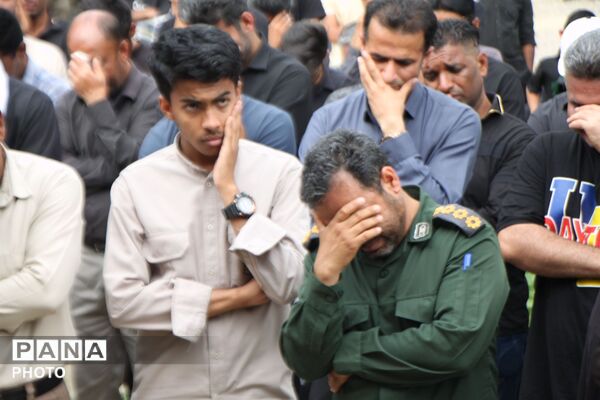  تشییع باشکوه شهدای حمله وحشیانه صهیونیستی به دانش‌آموزان میناب