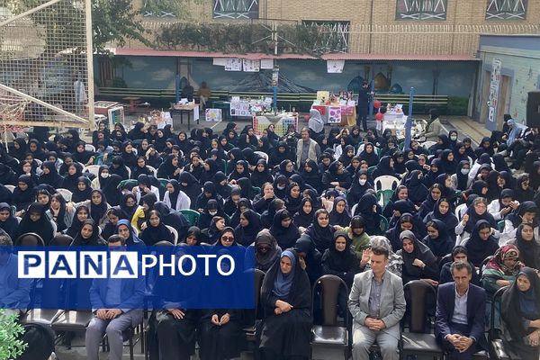 برگزاری مسابقات آزمایشگاهی در مدارس ناحیه دو شهرری 