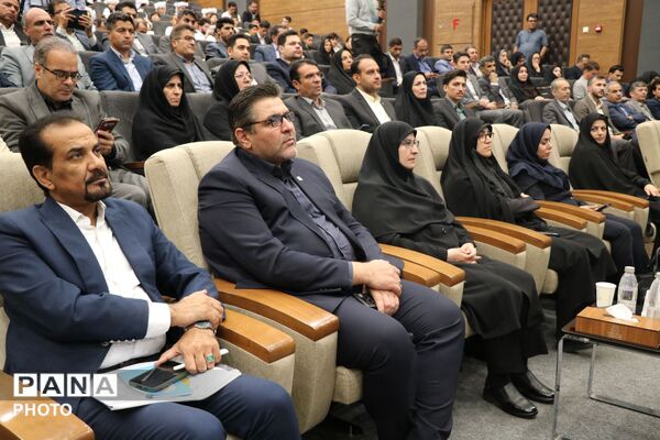 تقدیر از برترین‌های طرح‌های آموزش ابتدایی خراسان رضوی 