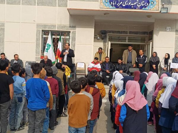 اجرای مانور سراسری زلزله در مدرسه شهید نوری مرزآباد شهرستان خدا آفرین