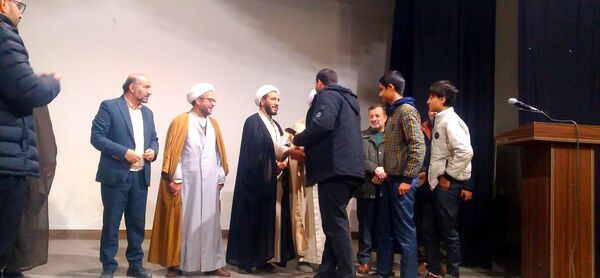 اجلاسیه سراسری نماز دانش‌آموزی شهرستان ملایر