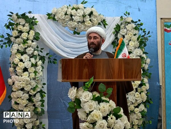 آیین تجلیل از فرهنگی بازنشسته در شهرستان مانه
