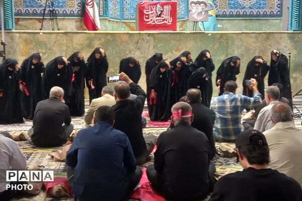 هم‌نوایی دانش‌آموزان شهرقدس در مصلی
