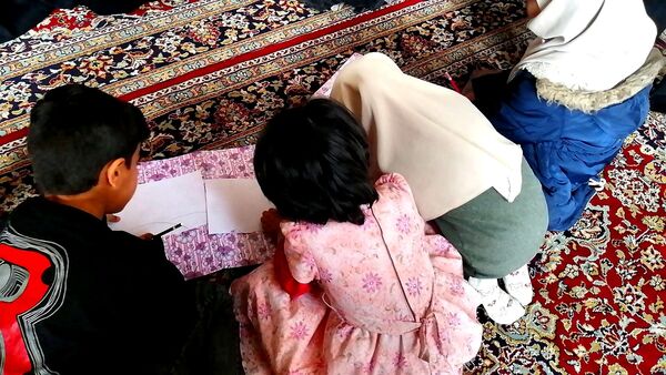 برپایی غرفه کودک در حاشیه نماز جمعه شهرستان کاشمر