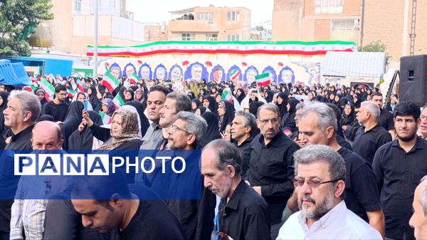 چهلم سردار حاجی‌زاده و فرزندان شهدا در منطقه ۱۷