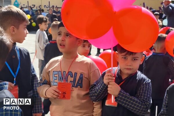 زنگِ مهر در بهارستان دو؛ از فرشته‌ها تا شکوفه‌ها
