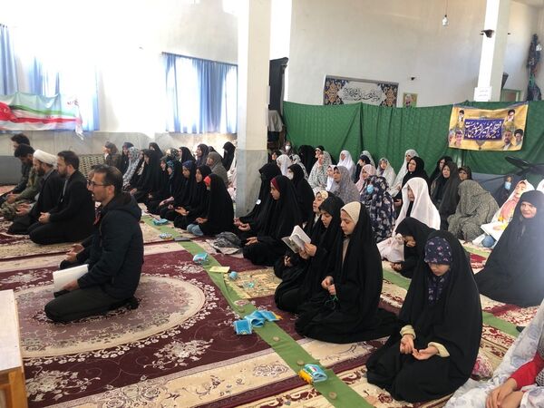 حضور دانش‌آموزان پیشتاز در اعتکاف دانش‌آموزی