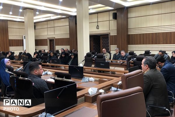 کارگاه توانمندسازی مدیران و معاونین پرورشی مدارس غیر دولتی و افتتاحیه طرح نماد در ناحیه دو شهرری 