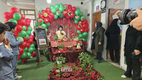 جشن یلدایی در مدرسه دکتر عسکریان یاسوج