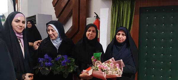 مراسم بزرگداشت مقام معلم و تجلیل از معلمان نمونه در محمودآباد