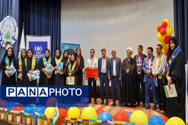 تجلیل از مربیان و دانش‌آموزان برتر شهرستان جم