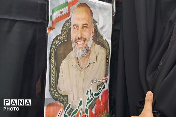 تشییع پیکر مطهر شهدای وطن در گلزار شهدای شهرستان ملارد
