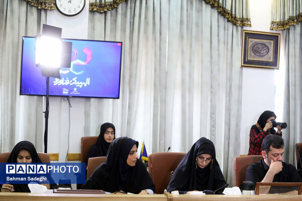 نشست خبری معاون علمی، فناوری و اقتصاد دانش‌بنیان رئیس‌جمهوری