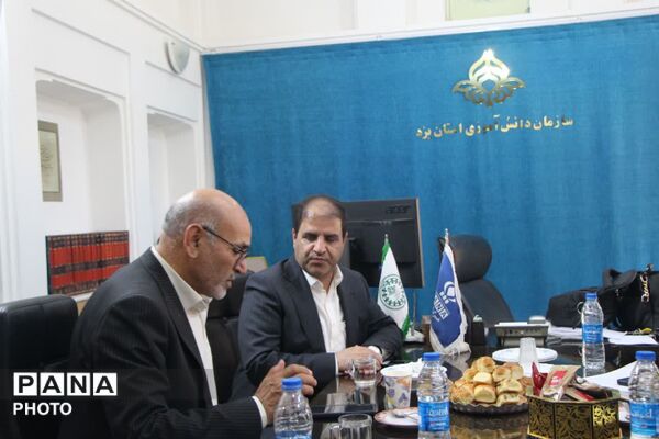 بازدید نماینده مجلس و معاون سیاسی، امنیتی و اجتماعی استاندار از محل جدید سازمان دانش‌آموزی استان یزد