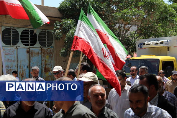 شادپیمایی مردم شهر درق پس از عملیات وعده صادق 3 در روز عید غدیر