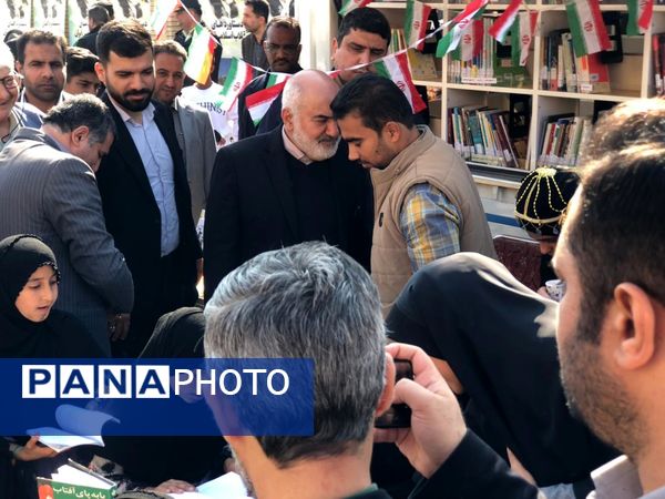 نواخته شدن زنگ گلبانگ انقلاب اسلامی در دبیرستان خوروش2 کارون