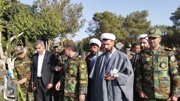 مراسم اولین سالگرد شهادت  سید حسن نصرالله، شهید حاج عباس نیلفروشان و سید هاشم صفی الدین در گلستان شهدا اصفهان 