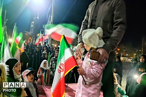 صدای ایستادگی در شب‌های خیابان شهر بار