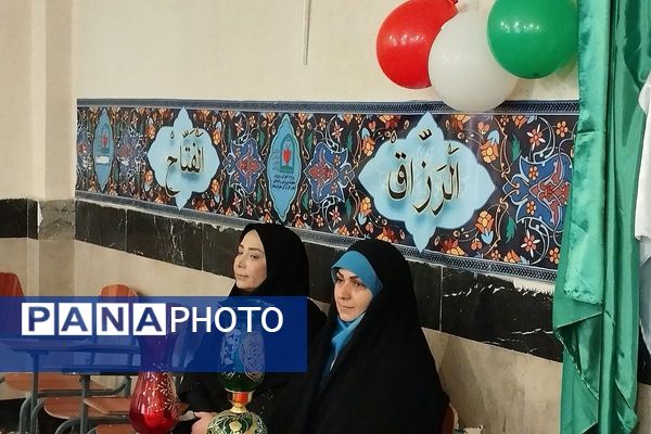 جشن نیمه شعبان در دبیرستان دخترانه صدیقه طاهره ناحیه یک شهرری 