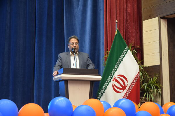 تجلیل از تلاش‌های بی‌وقفه مربیان در همایش خانواده بزرگ پرورشی