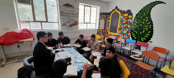 کلاس‌های اوقات فراغت در دارالقرآن مرحوم حیدری خلیل آباد