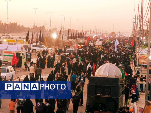 عاشقان حسینی در مسیر پیاده‌روی اربعین حسینی