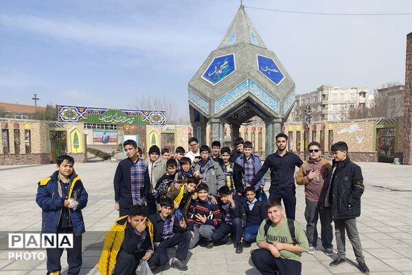 اردوی یک روزه دانش آموزان دبستان قلنبر در فرهنگسرای ولا شهرری 