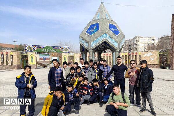 اردوی یک روزه دانش آموزان دبستان قلنبر در فرهنگسرای ولا شهرری 