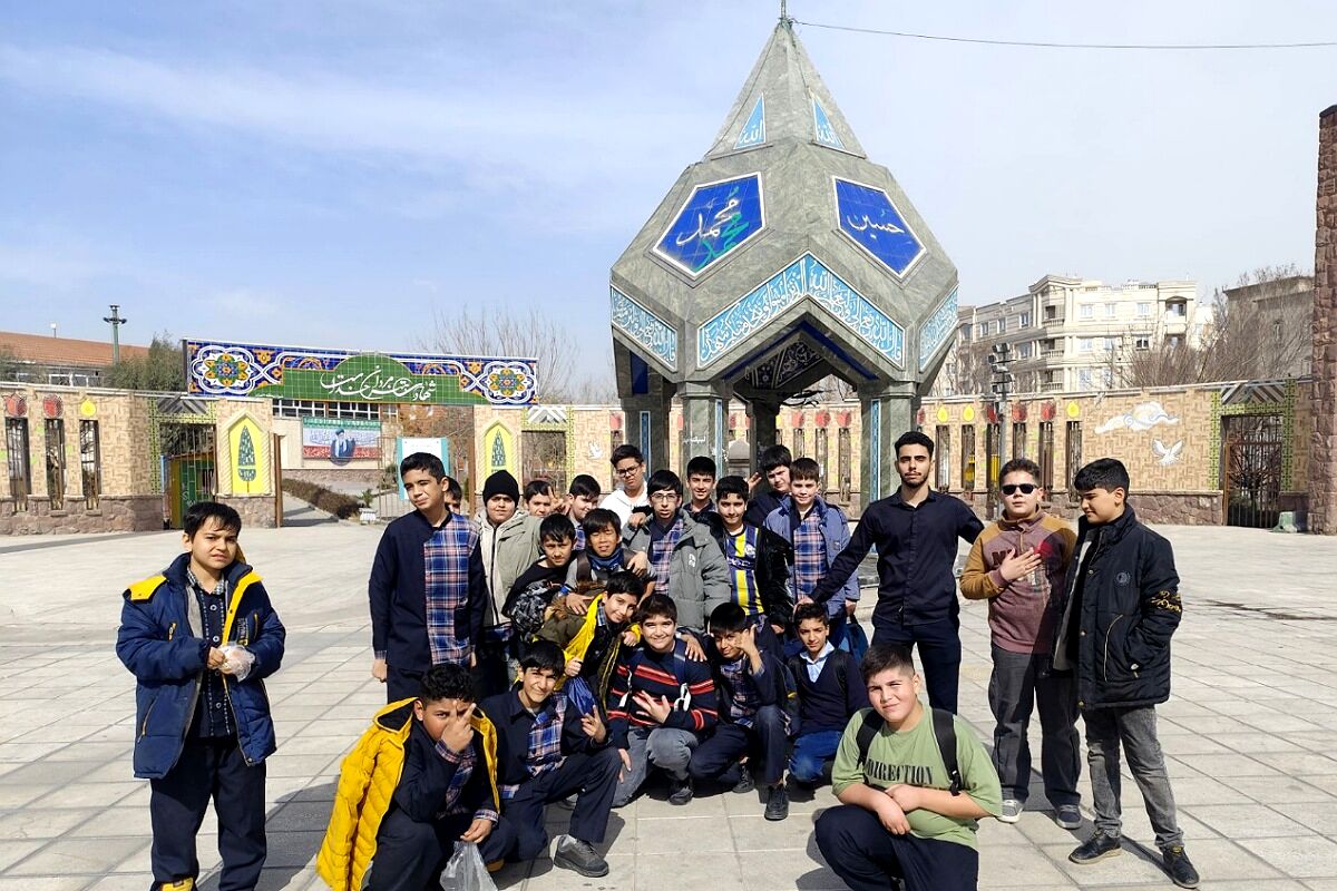 اردوی یک روزه دانش آموزان دبستان قلنبر در فرهنگسرای ولا شهرری 