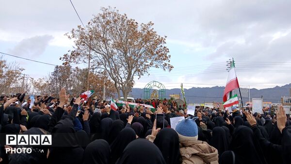 مراسم استقبال از شهید جنگ رمضان در شهرستان باخرز