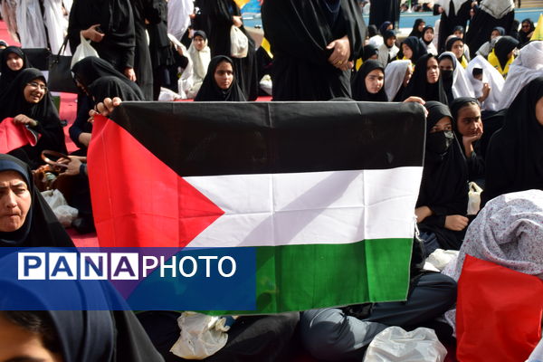 تجمع دانش‌آموزان شیرازی در حمایت از جبهه مقاومت