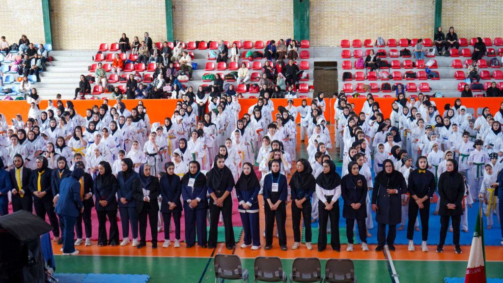 مسابقات قهرمانی کشور بانوان کیوکوشین کاراته تزوکا در اهر، برندگان خود را شناخت