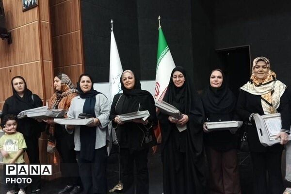 انتخابات انجمن اولیا و مربیان دبیرستان هدی در شهرستان قدس