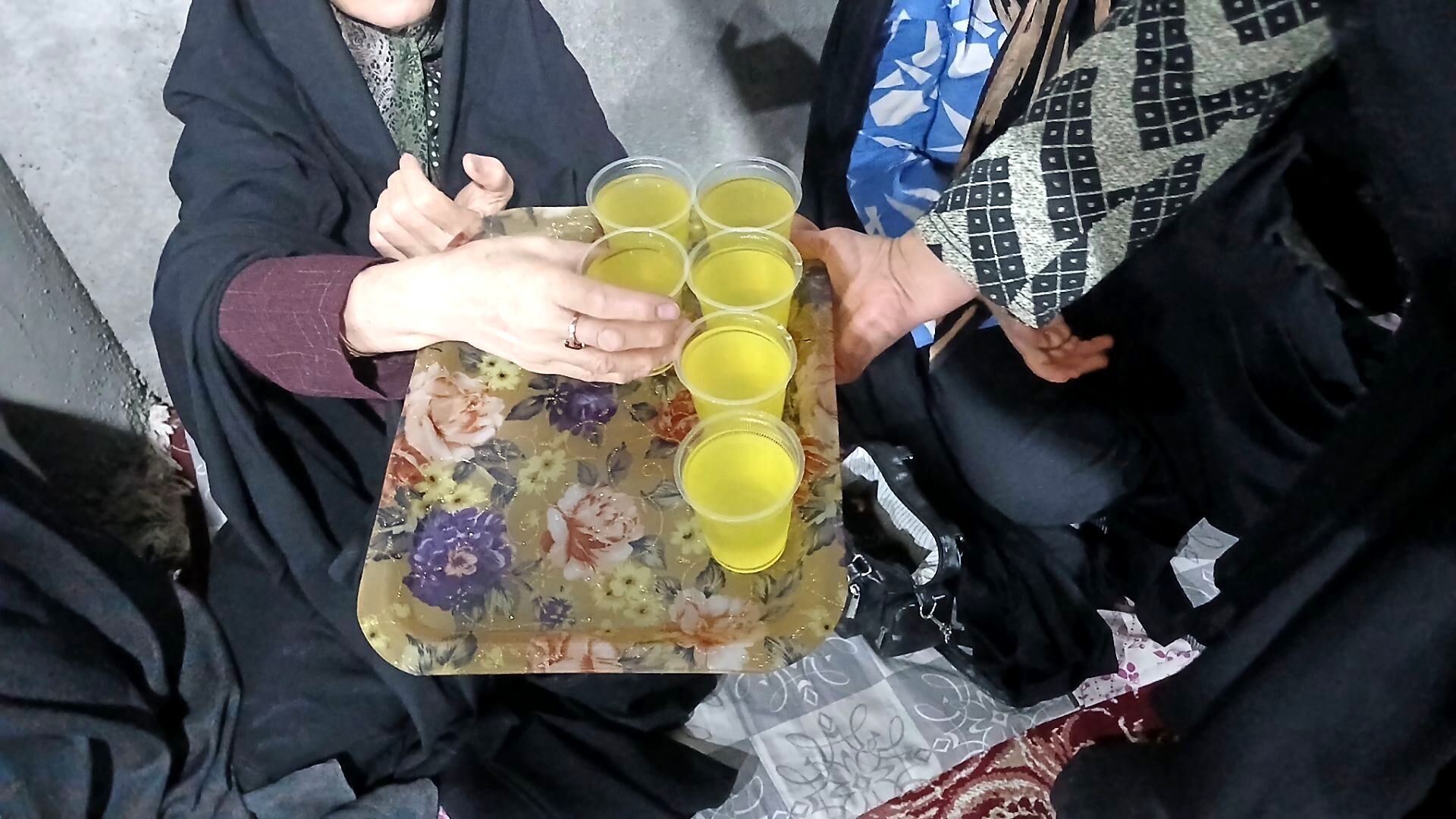 اجتماع زنان روستای مارکده برای نماز استغاثه حضرت زهرا(س)